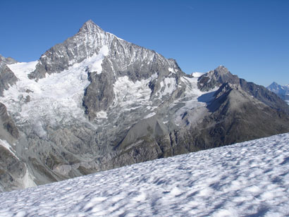 Il Weisshorn 4506 m, durante la salita al Mettelhorn 3406 m.