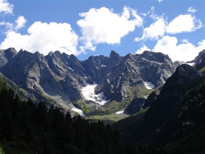 La testata della Val d'Arigna, presso la località Forni 1300 m ca.