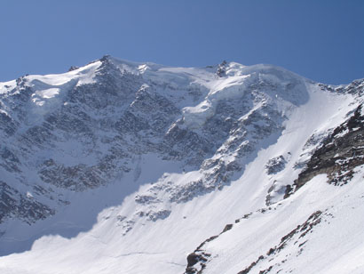 La Parete Nord del Fletschhorn 3993 m, dal bivacco De Zan 3014 m.