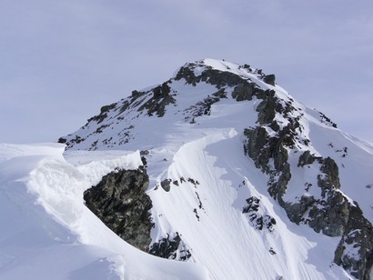 Il percorso per la Vetta visto dal punto in cui si abbandonano gli sci.