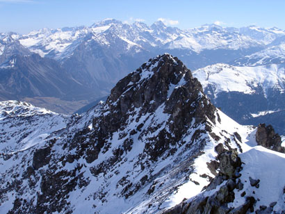 Il Monte Foscagno 3058 m versante NW, ripreso dal Monte Forcellina 3087 m.