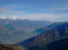 Dalla cima una bella veduta delle montagne Valtellinesi.