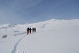 Durante la salita al Monte Sattaron 2716 m visibile a dx.