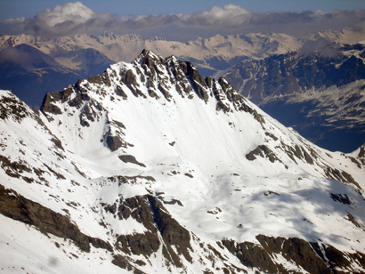 Il Piz Arblatsch 3203 m, dal Piz Platta 3392 m.