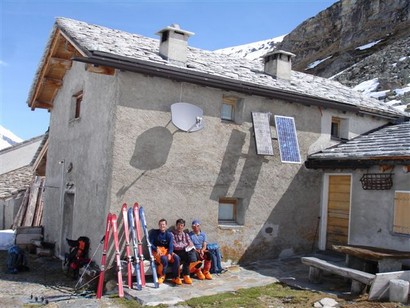 Autoscatto con la baita di Pian del Nido 1951 m.