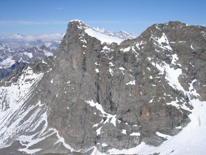 La Parete SE della Cima Viola 3374 m, dalla Cima di Lago Spalmo 3291 m.