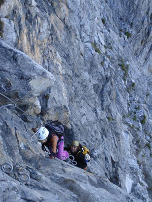 Milvia e Domenico in piena via ferrata.