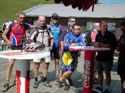 Foto di gruppo all'Alpe Foppa.