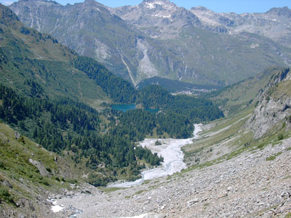 Il Plan Canin con sullo sfondo il Lago del Cavloch.