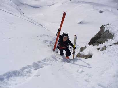 Sergio in salita verso la Punta Adami.