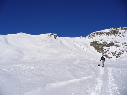 Mattia e Beba verso la cima.