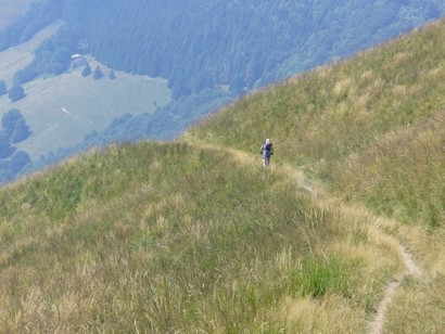 Sergio in marcia sul single track.