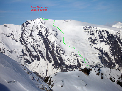 La Punta Plattes des Chamois 3610 m, vista durante la salia alla Grande Rousse 3607 m.