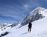 Guseppe con la Cima di Vermiglio 3458 m versante NW, a dx la Cima  d'Amola 3269 m.