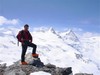 Gianluca sul Piz Aguagliouls 3118 m, con la Vedertta da Sella.