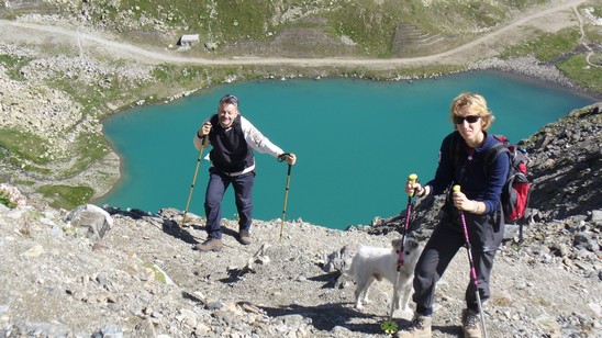 Fulvio, Poldino ed Eliana salendo verso il Diavolezza.