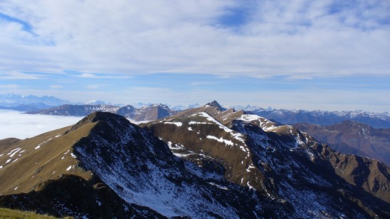 La cresta verso il Pizzo di Gino.