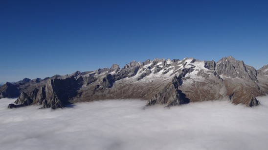 Prima neve sulle cime.