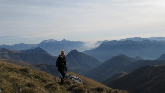 Il percorso a ritroso visto dalla Cima del Vallone a dx il Pizzo di Gino.