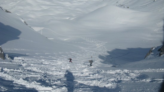 Foto ai compagni dalla sella a qt 2850 mt.