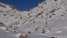 La bocchetta del Cannone e il segnavia dell'alta via dei Monti Lariani.