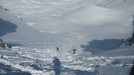 Foto ai compagni dalla sella a qt 2850 mt.