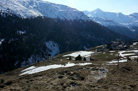 Il paesino di Cresta.