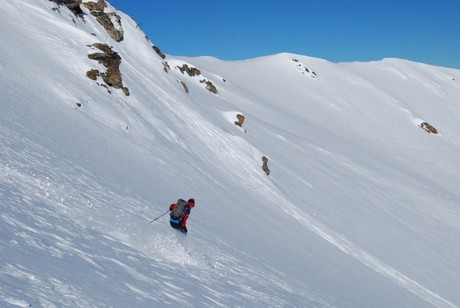 Gianluca durante la discesa sulla parete E dalla Cima Forzellina 2829 m.