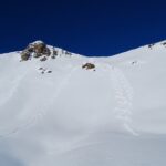 Le belle serpentine sul pendio S appena sotto la Cima di Profa Alta.